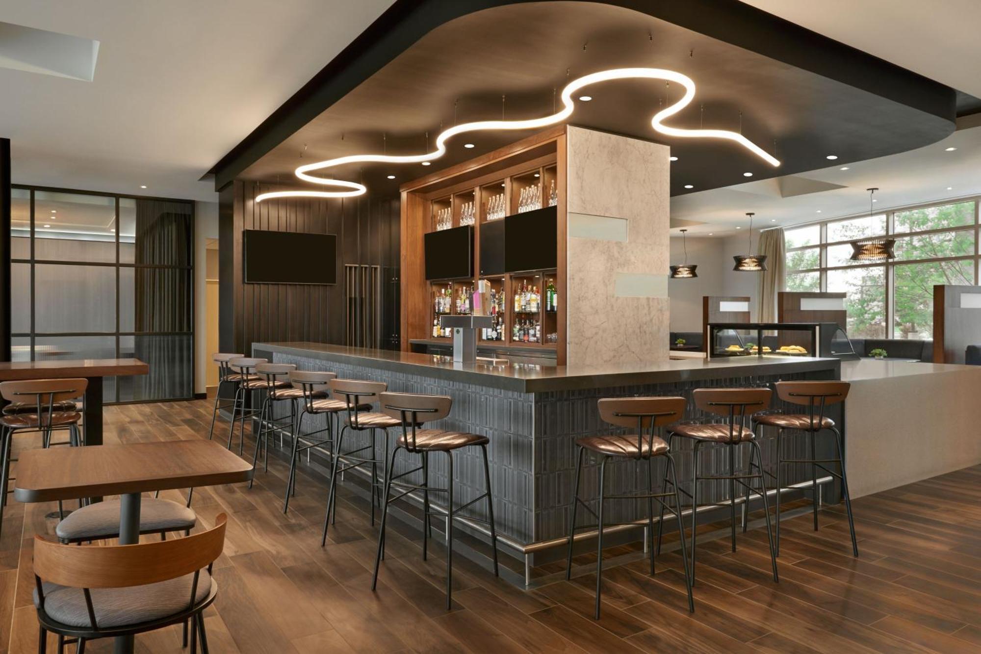 Residence Inn By Marriott Calgary Airport Ngoại thất bức ảnh